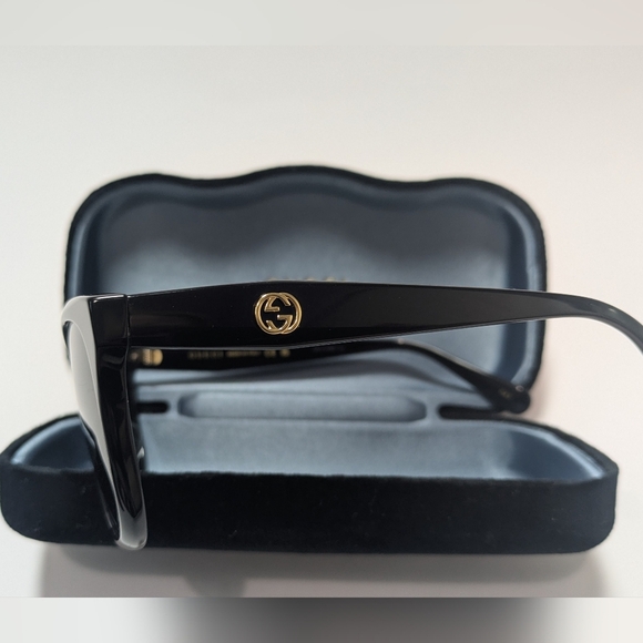 Gucci Women Square Sunglasses GG0800SA 001 Black/Grey Lens 56mm Authentic - Picture 6 of 11